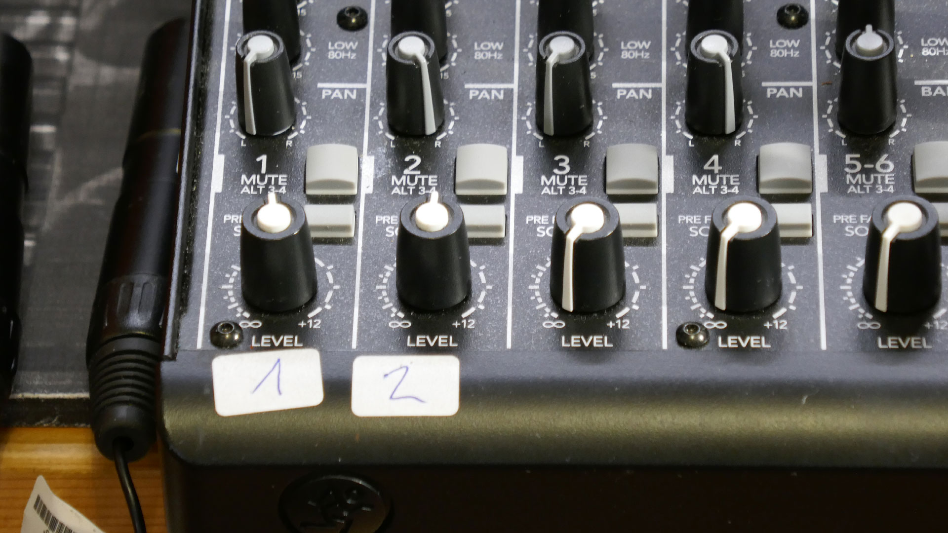 2023-08-10 Abspielen Trommeln im Regen Tape Echo Mix (Audio)